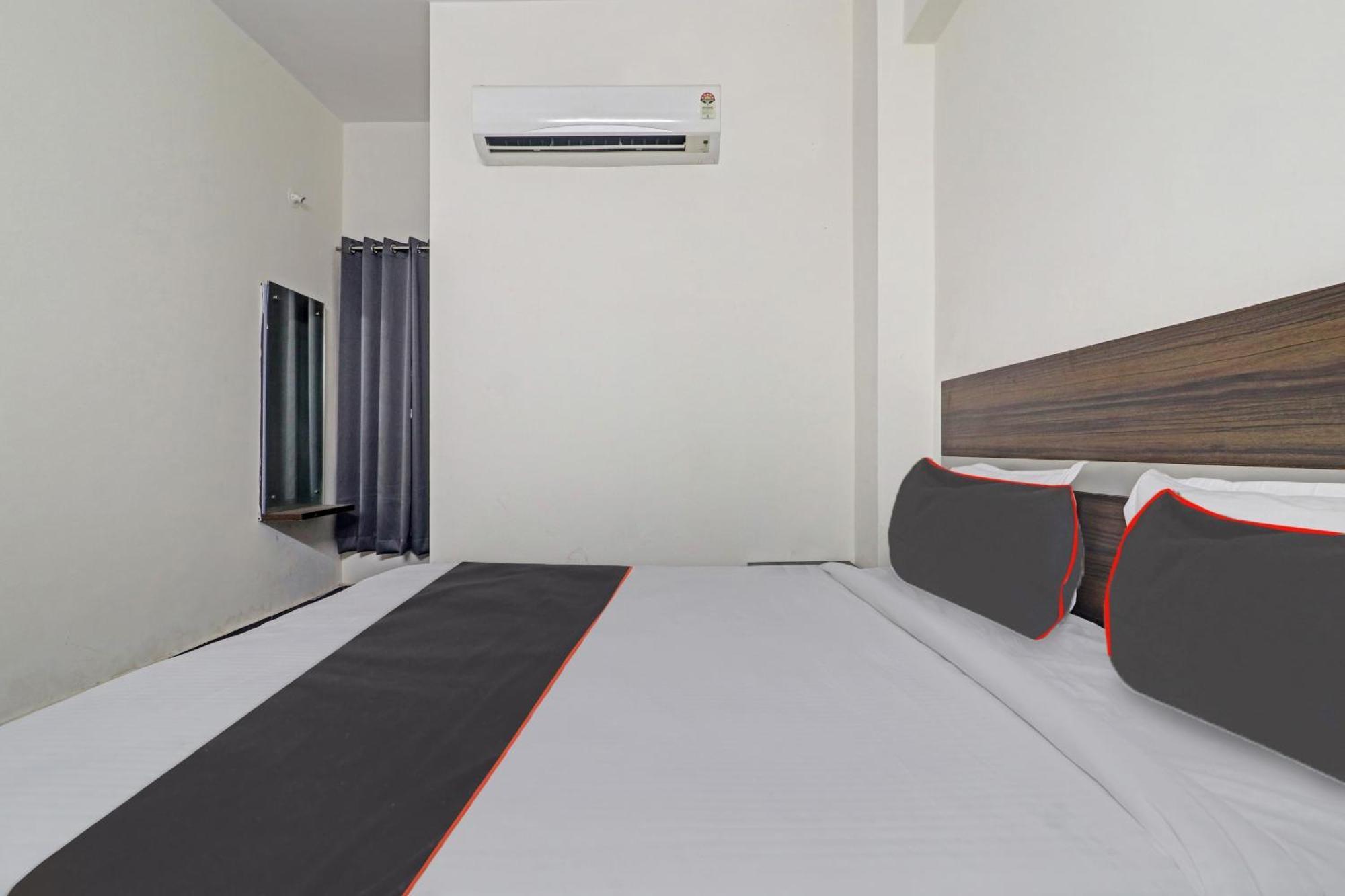 Collection O Ss Metro Ritz Hotel Hyderabad Exterior photo